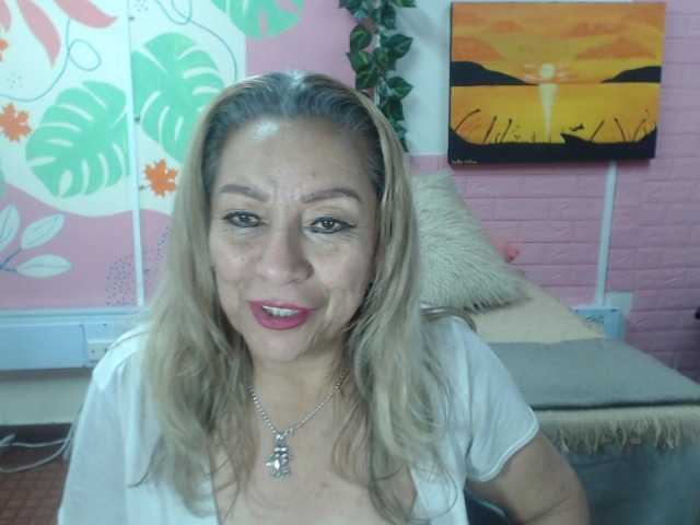 valeria-sexy