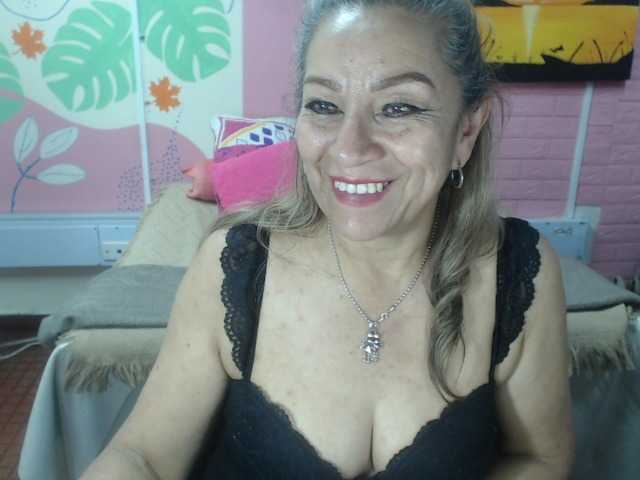 valeria-sexy