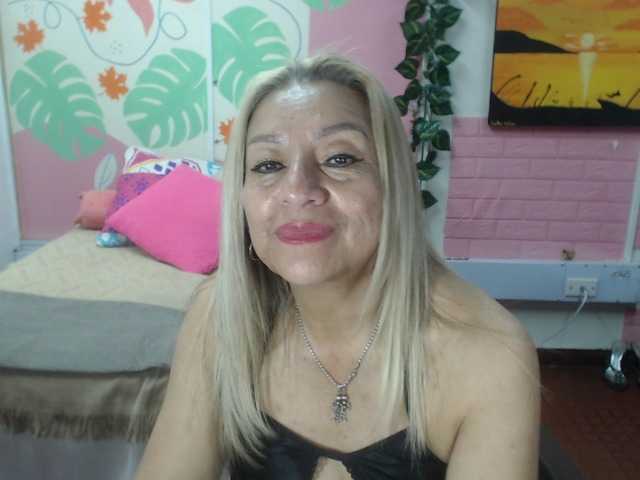 valeria-sexy