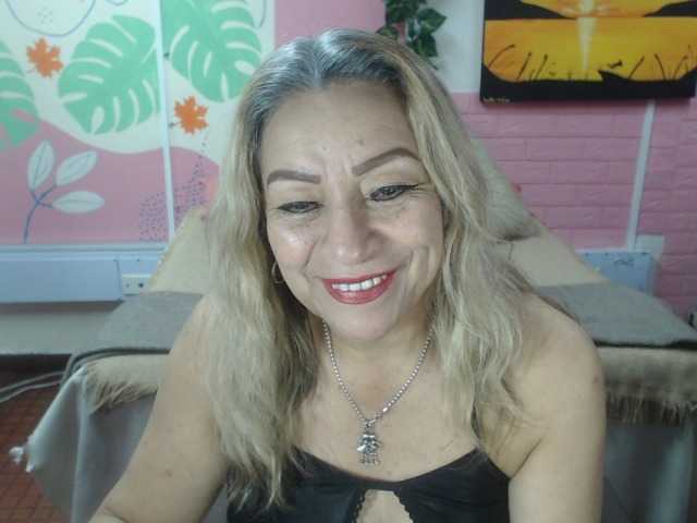 valeria-sexy