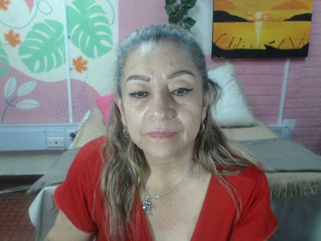 valeria-sexy live cam on BongaCams