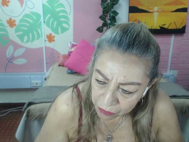 valeria-sexy
