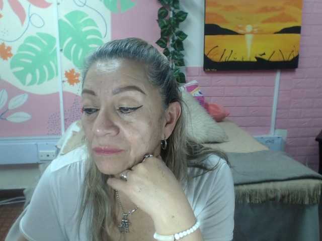valeria-sexy