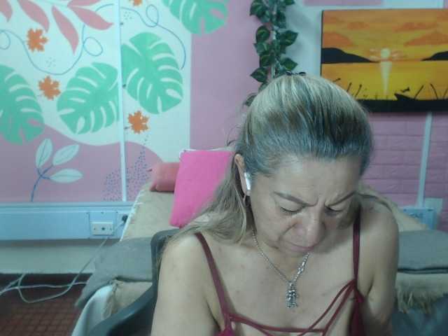 valeria-sexy