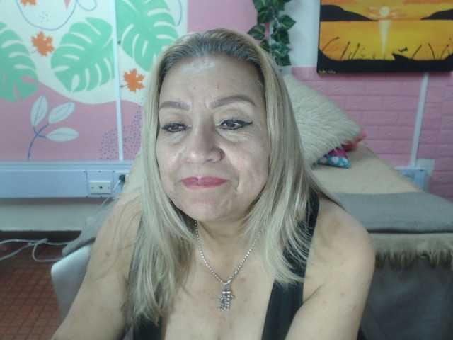 valeria-sexy live webcam show