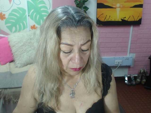 valeria-sexy