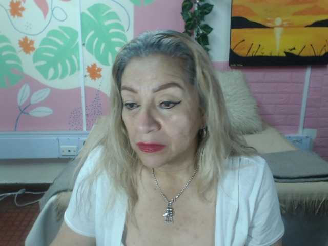 valeria-sexy live cam preview