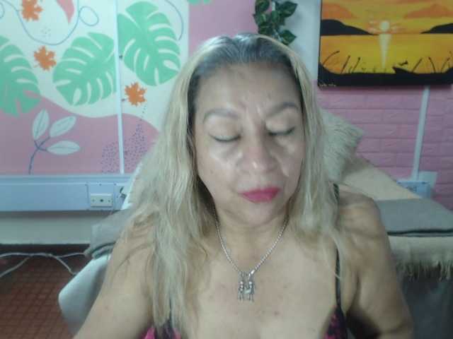 valeria-sexy