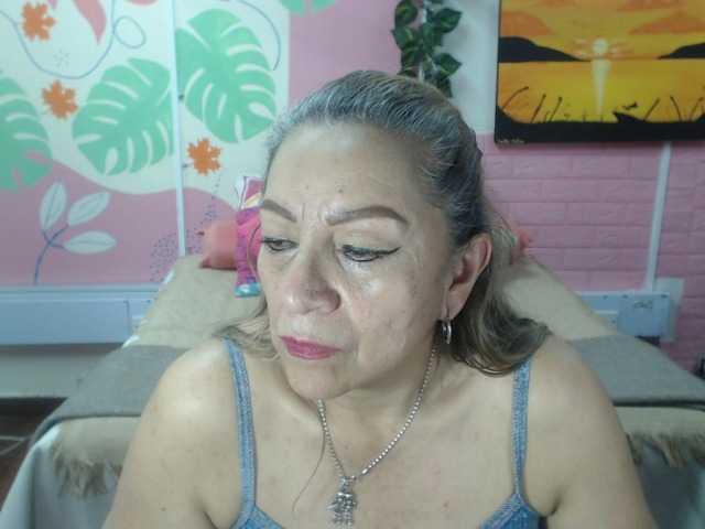 valeria-sexy