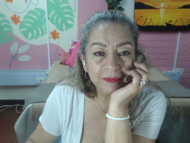 valeria-sexy