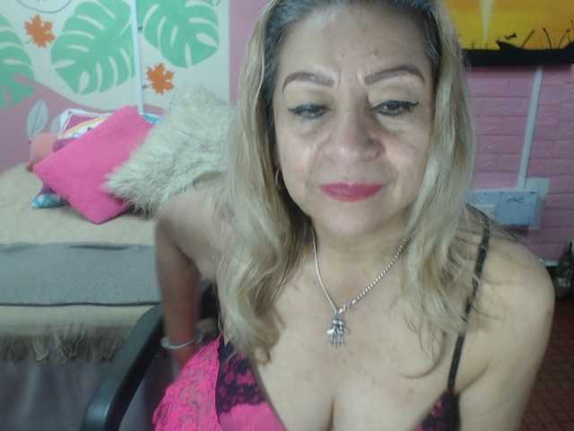valeria-sexy live cam on BongaCams