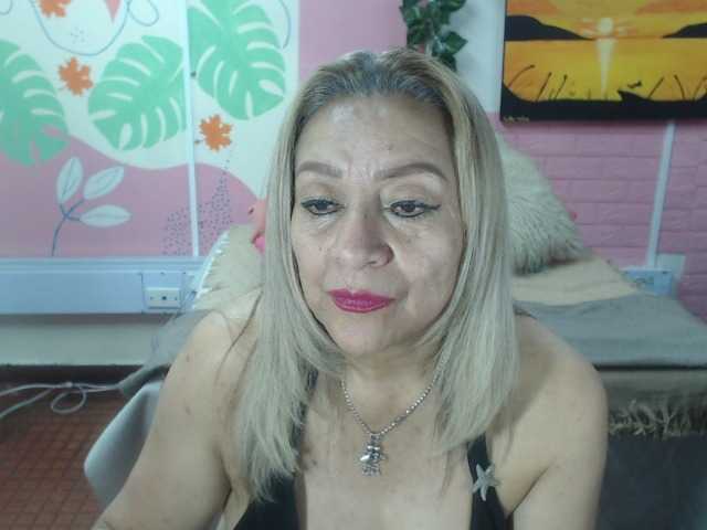 valeria-sexy live webcam show