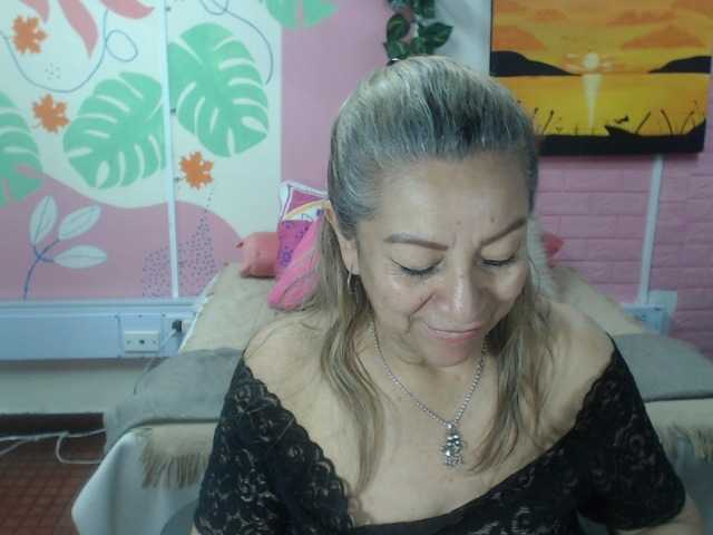 valeria-sexy
