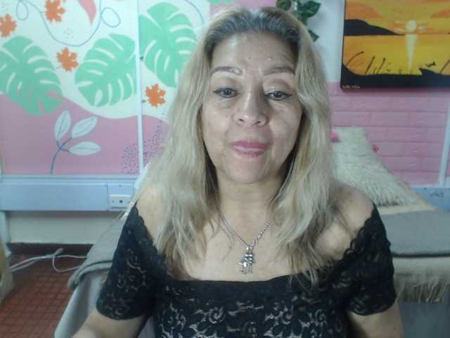 valeria-sexy