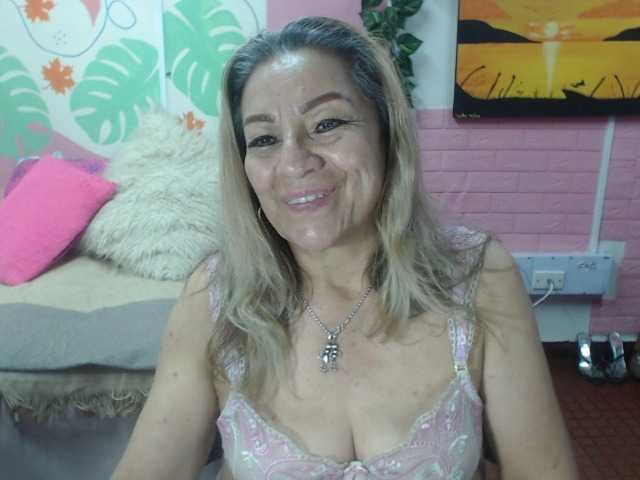 valeria-sexy