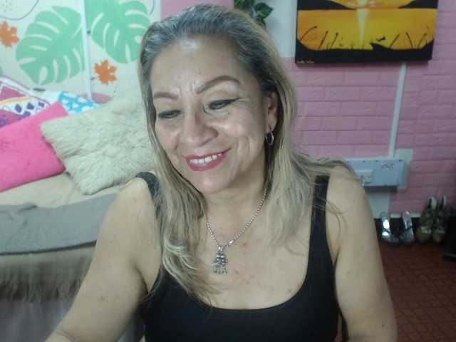 valeria-sexy