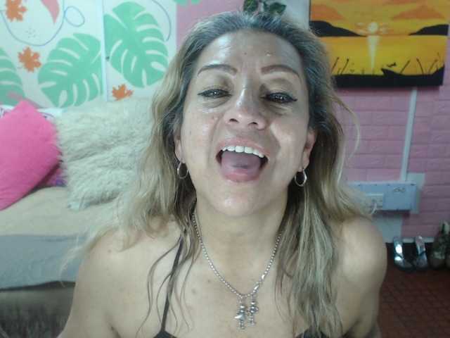 valeria-sexy