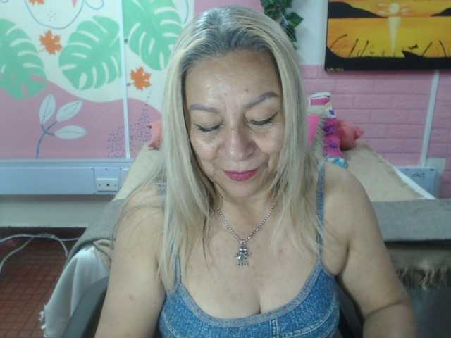 valeria-sexy
