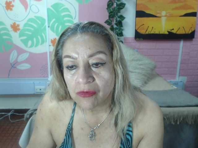 valeria-sexy