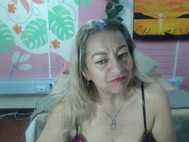 valeria-sexy