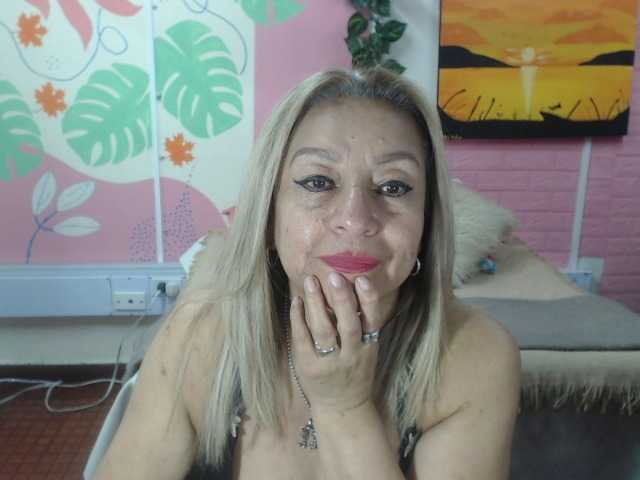 valeria-sexy