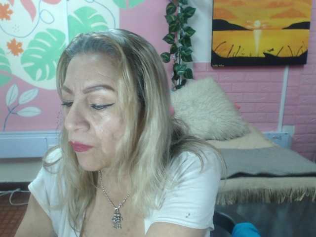 valeria-sexy