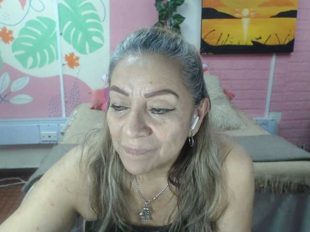 valeria-sexy
