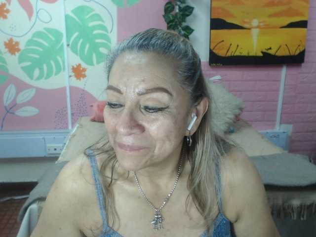 valeria-sexy