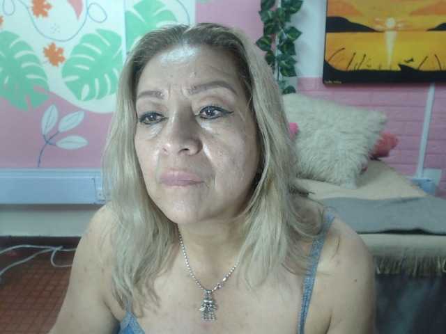 valeria-sexy