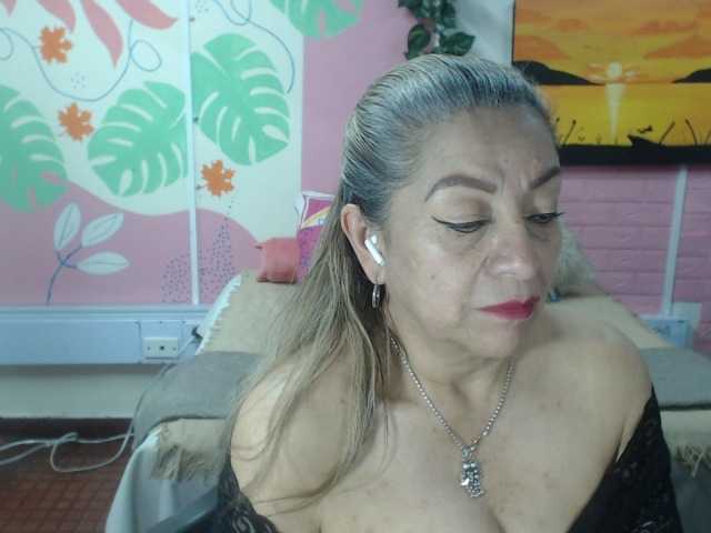 valeria-sexy