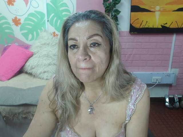 valeria-sexy