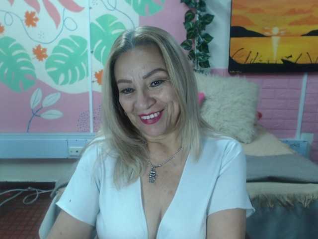valeria-sexy
