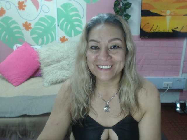 valeria-sexy