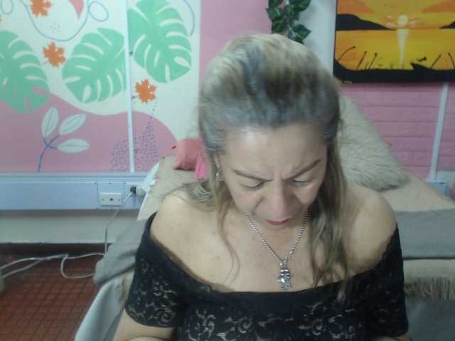 valeria-sexy