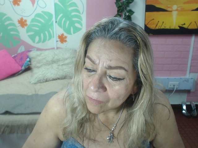 valeria-sexy