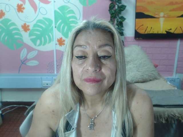 valeria-sexy