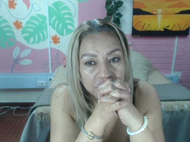 valeria-sexy