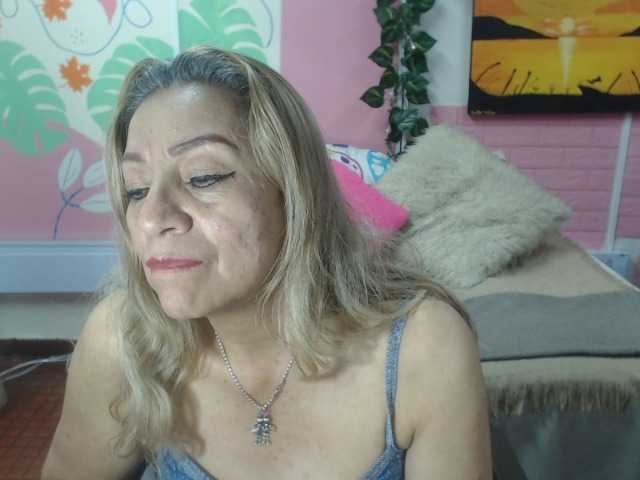 valeria-sexy
