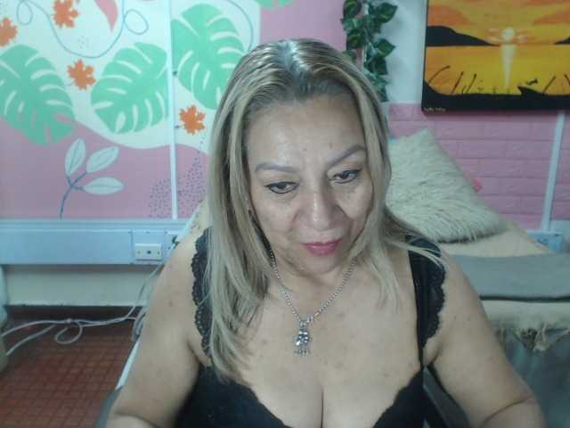 valeria-sexy