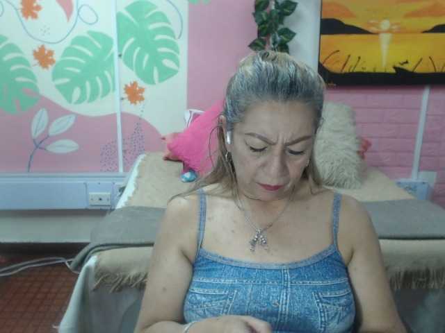 valeria-sexy
