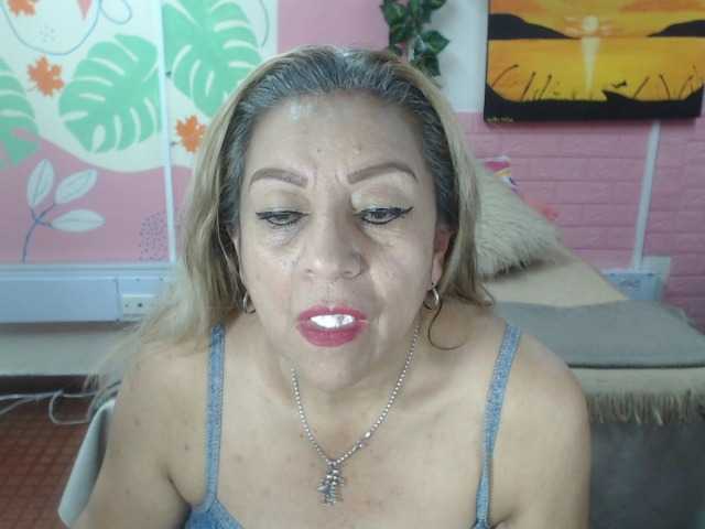valeria-sexy live cam on BongaCams