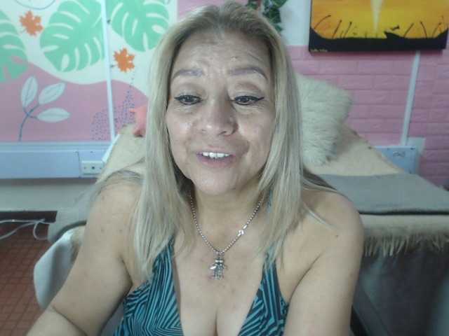 valeria-sexy