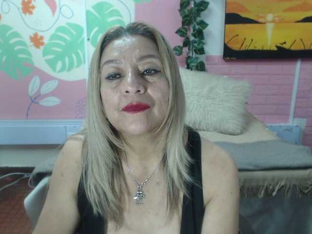 valeria-sexy live webcam show