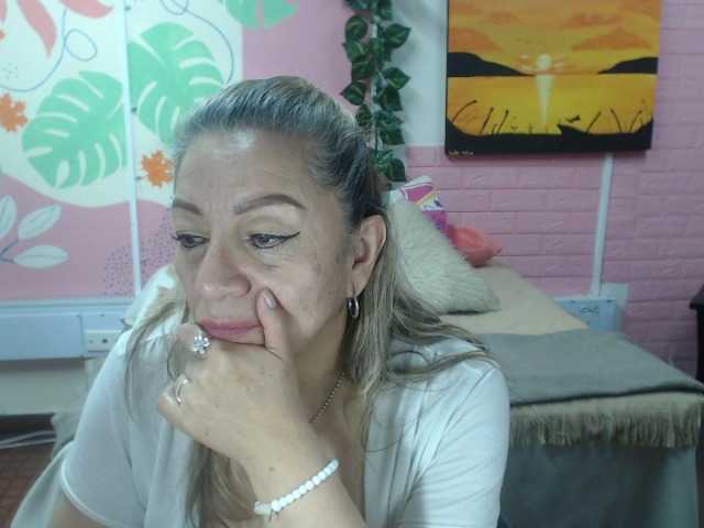 valeria-sexy