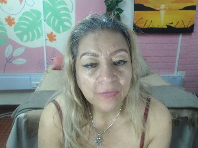 valeria-sexy