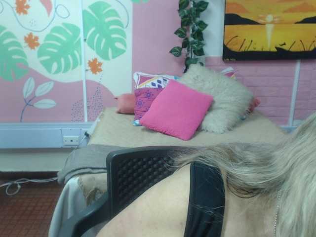 valeria-sexy