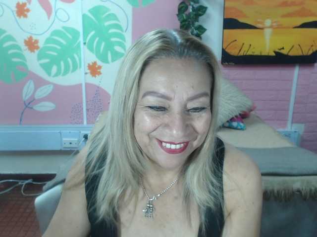 valeria-sexy live webcam show