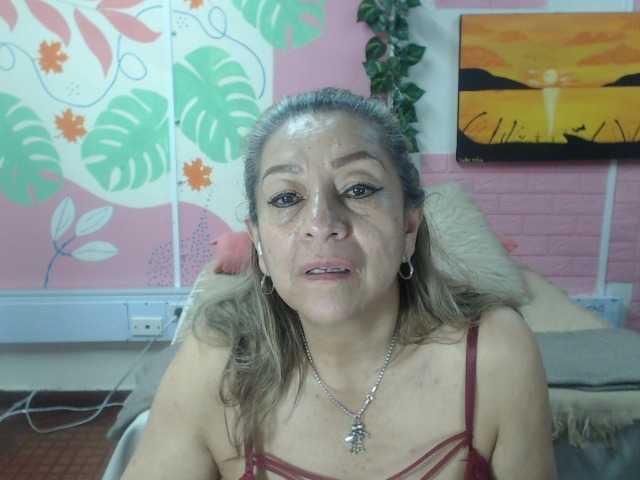 valeria-sexy