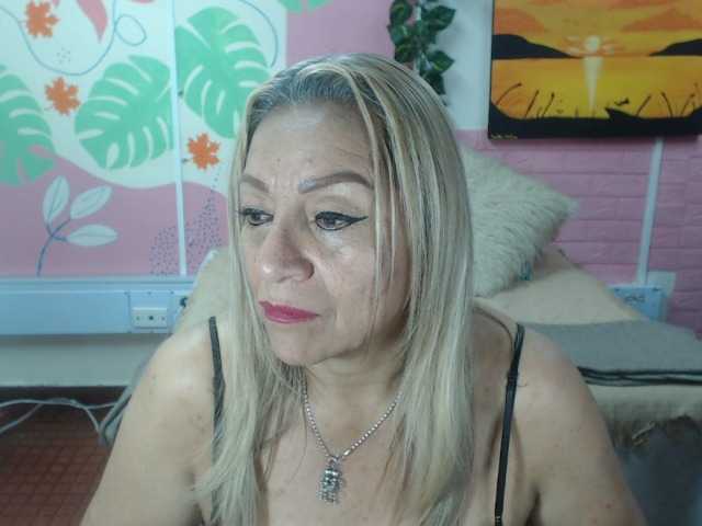 Valeria-sexy
