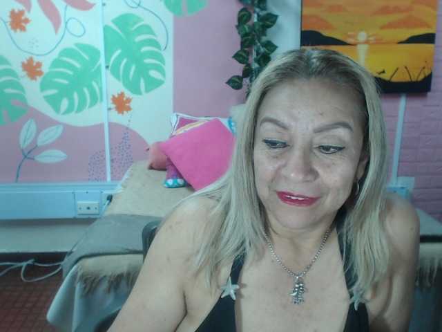 Valeria-sexy